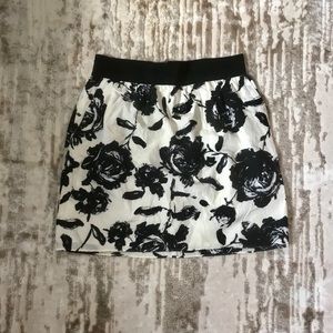 Ann Taylor Loft Floral Summer Skirt Sz 2